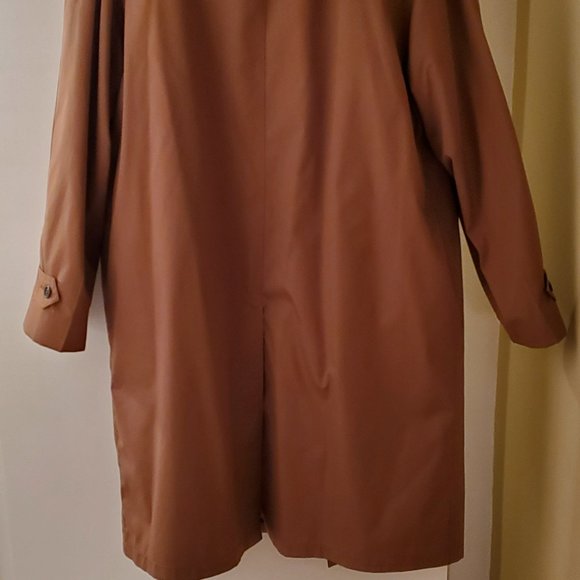 Dupont Zepel Rain/Stain Repeller tan/camel Men's Size 44L liner raincoat #8032 - Picture 4 of 10